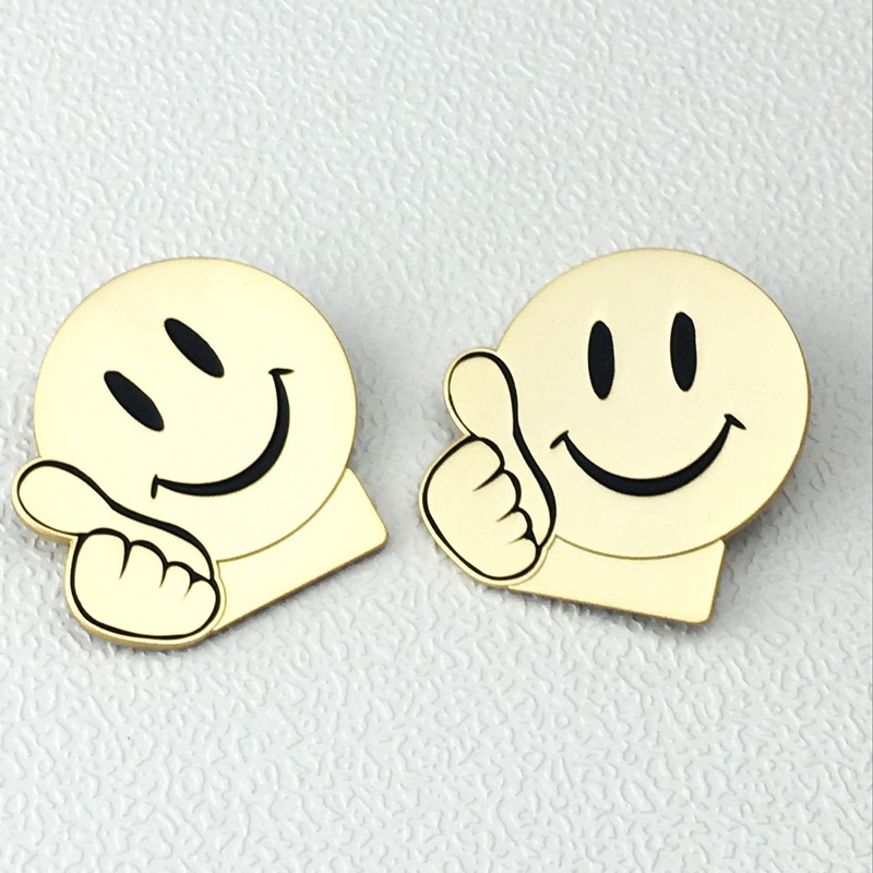 微笑之星金属徽章胸牌定制