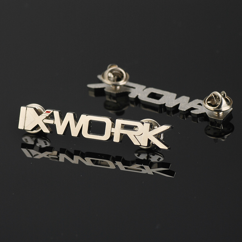 字母徽章定制 企业LOGO个性创意胸章 锌合金压铸电镀徽章