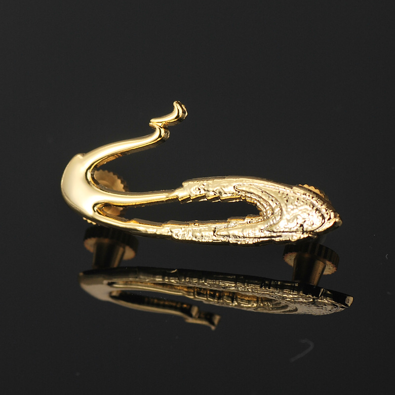 金属徽章定制 企业员工胸针 镂空电镀胸章 定做设计LOGO徽章