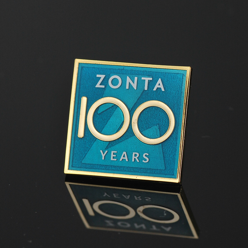 新款金属徽章定做 卡通动漫周年纪念章 锌合金珐琅胸章